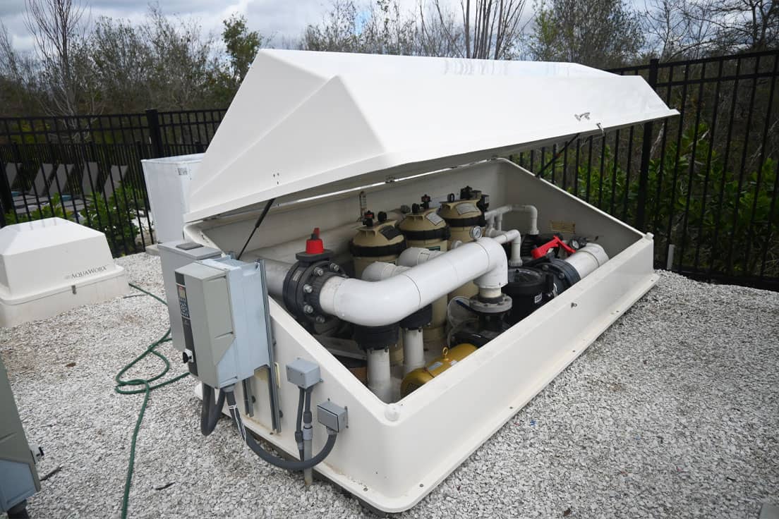 white DE filtration system